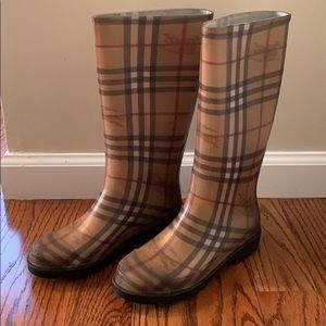 Burberry rain boots